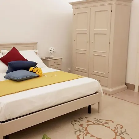 Cesarea Dimora Di Charme Bed & Breakfast 3*