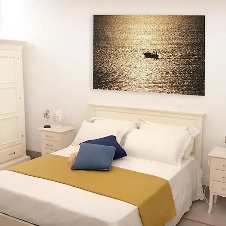 Bed & Breakfast Cesarea Dimora Di Charme 3*