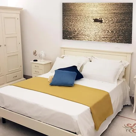 Cesarea Dimora Di Charme Bed & Breakfast 3*