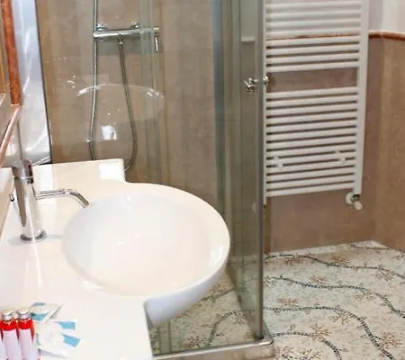 Cesarea Dimora Di Charme Bed & Breakfast 3*